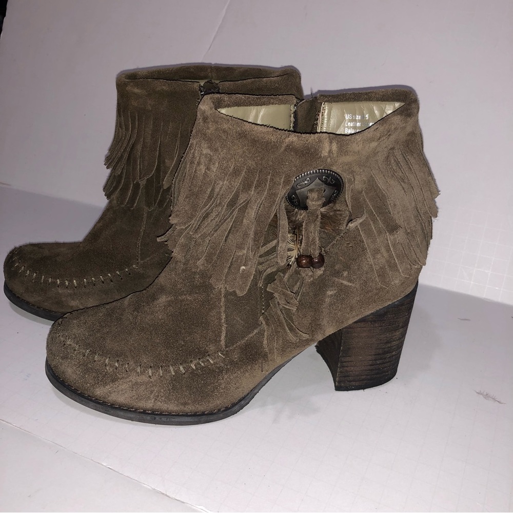 Sbicca vintage collection ladies ankle boots size 8.5